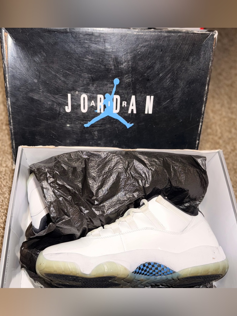 Jordan 11 Retro Lows White and Blue Low-Top